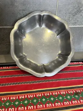 saladier inox Diamètre = 24 cms