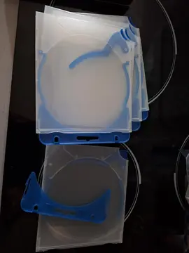 8 boîtiers de CD/DVD en plastique