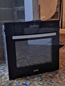 Four encastrable Sauter