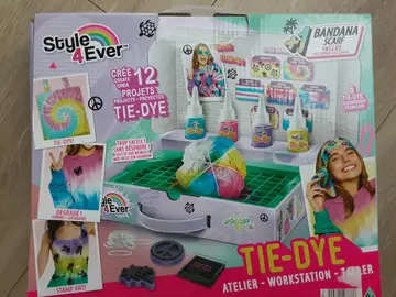 Loisir créatif enfant Tie-dye