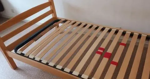 lit 1p + sommier + chevey