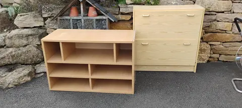 meuble télé et chaussures