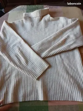 PULL TAILLE m