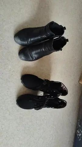 lot de deux paires de bottines