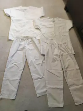 tunique haut et pantalon bas de soignant (infirmier, aide-soignant, AMP...)