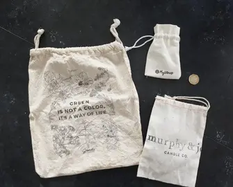 3 petits pochons tissu