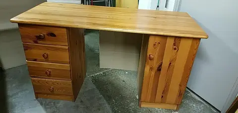 Bureau en bois