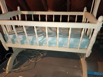 berceau année 60 avec matelas neuf