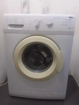 Machine à laver pour pièce