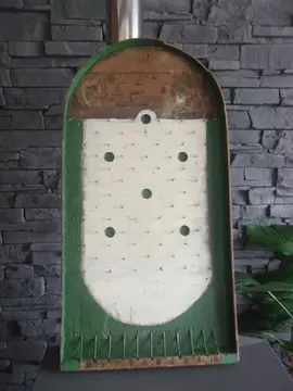 jouet en bois ancien (jeu de bagatelle 1900)