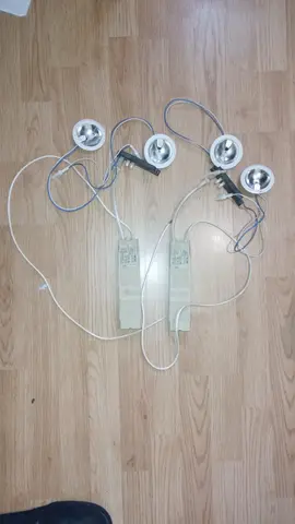 Spots halogène et leur transformateur 220V-12V