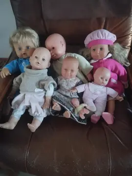 lot de poupées