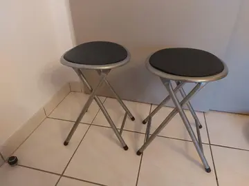 Lot de 2 tabourets pliants en métal