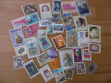 Timbres MONDE LOT 73