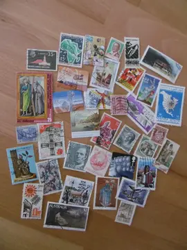 Timbres MONDE LOT 74