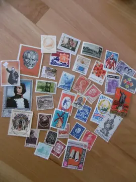 Timbres MONDE LOT 78