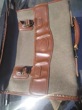 Sacoche moitié cuir-pvc