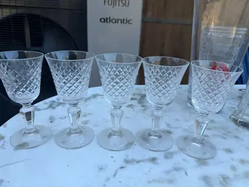 lot 5 verres à pied vin ou eau