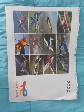 grand calendrier avions