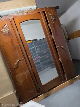 Donne armoire en chêne pour stockage