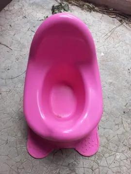 eau de propreté en plastique rose