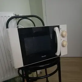 Micro-onde HS pour réparation ou pièces