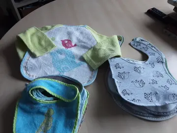 lot de bavoirs bebe