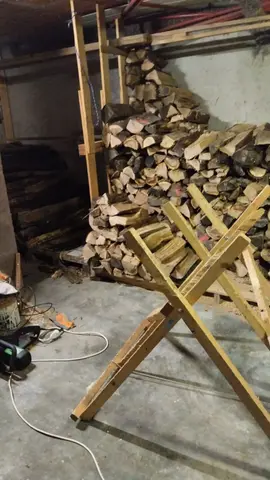 BOIS DE CHAUFFAGE PRÈS À L’USAGES