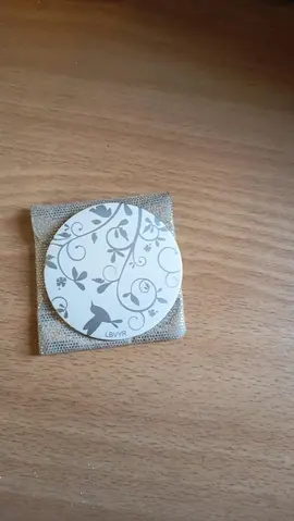 miroir de poche avec son etui