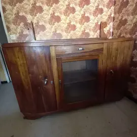 Don: meuble en bois de Madagascar