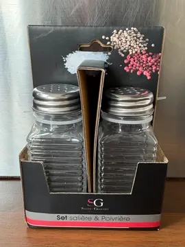 Salière / poivrière neuves à donner lot 2