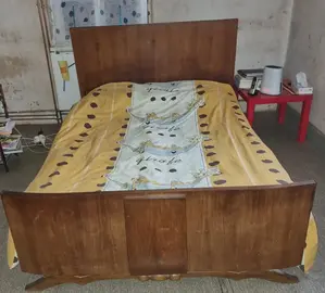 Bois de lit 140 X190 cm