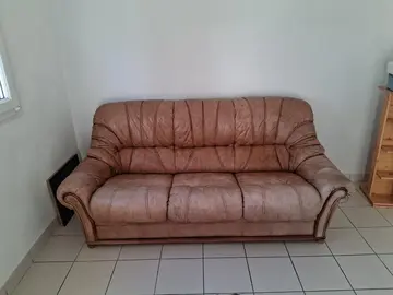 canapé cuir et 2 fauteuils