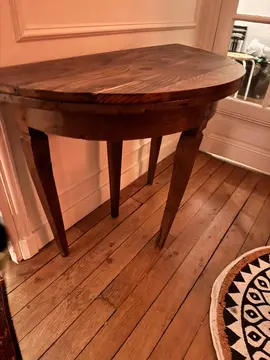 table demi-l’une ancienne