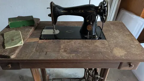 machine à coudre ancienne