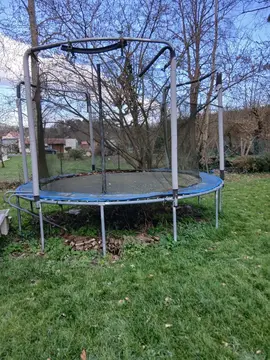 Trampoline