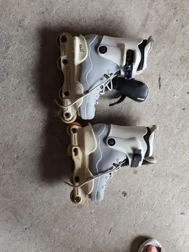 je donne des patins roulettes