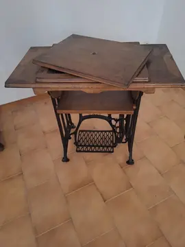 Support de machine à coudre - peut servir de meuble TV