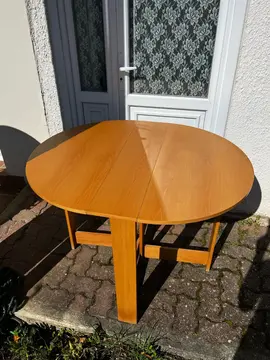 Table de bois pliable