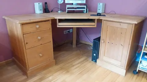 Bureau d'angle en pin
