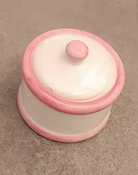 Un petit objet de décoration.