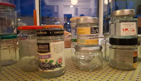 Pots de confiture en verre