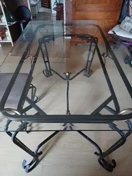 Table fer forgé + 6 chaises