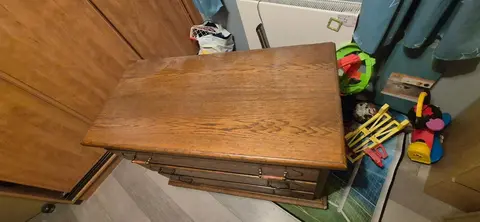 commode en bois massif