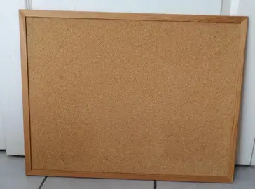 Panneau en liège encadré