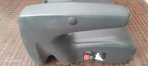 Rehausseur siège auto