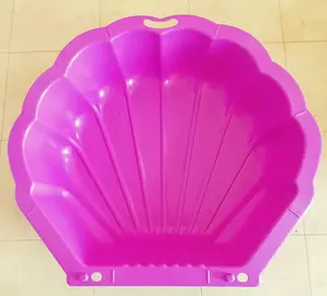 Piscine en forme de coquillage pour enfant