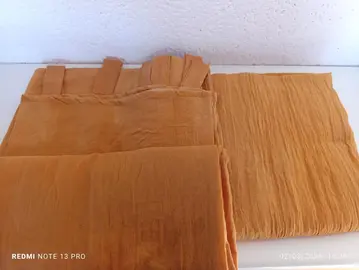 2 grands voilages orange