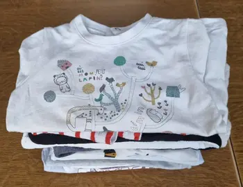 Vêtements 2 mois / 1 an