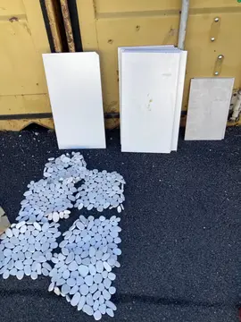 lot de carrelage mur et sol